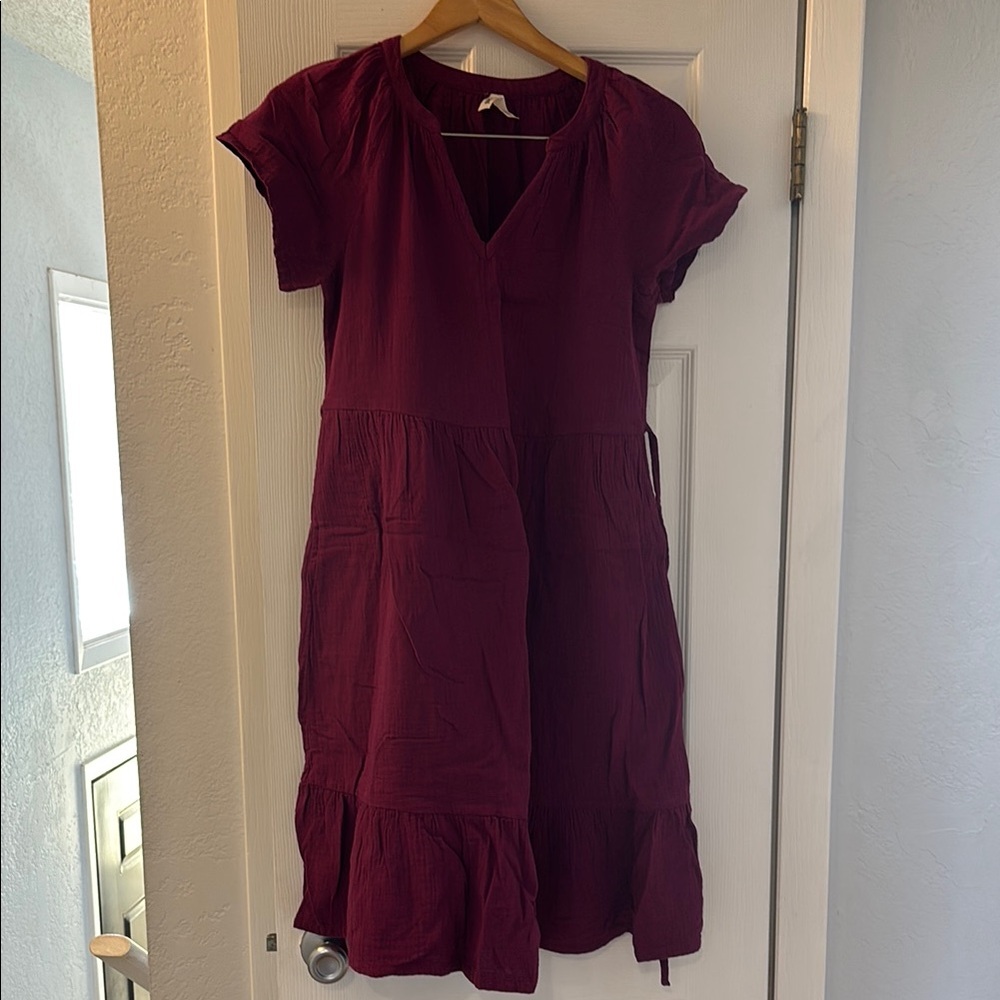 Burgundy Short Sleeve Dress